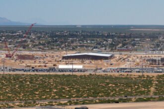 31dc-trump-datacenters-cvpl-mediumSquareAt3X