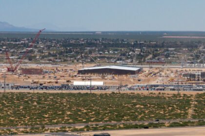 31dc-trump-datacenters-cvpl-mediumSquareAt3X
