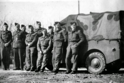83-1-2-Starfish-Blackdown-crew-PU-1940-Jim-Morris-jpg