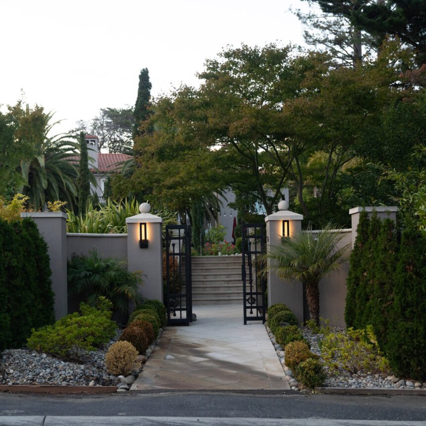 AI-HOUSE-Hillsborough-1-flph-mediumSquareAt3X
