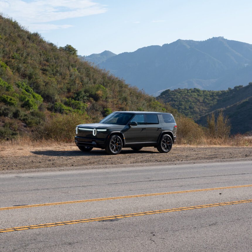 Wheels-Rivian-Still-cfbg-mediumSquareAt3X
