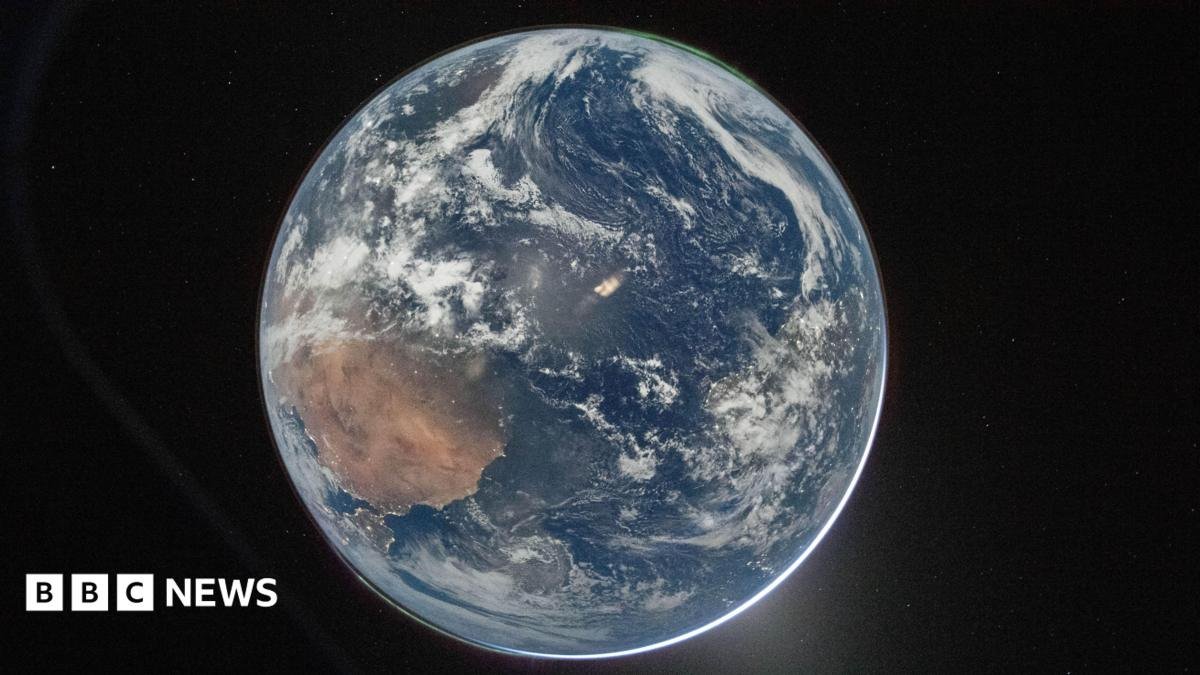Historical Echoes in the Dark: Lessons from Apollo 11