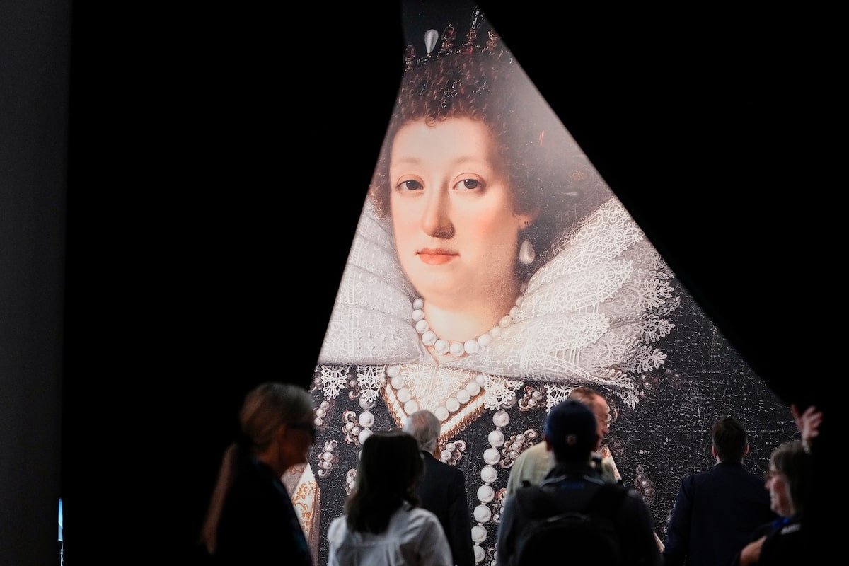 From Dandelion Soup to Imperial Splendour