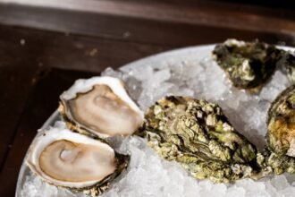 13FD-oysters-03-qvkp-mediumSquareAt3X