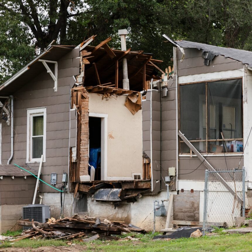 13nat-home-insurance-01-vtpg-mediumSquareAt3X
