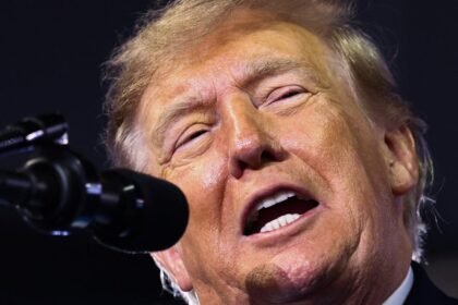 2026-10-17T183838Z_870782819_RC265OAW81LG_RTRMADP_3_USA-TRUMP-KENTUCKY