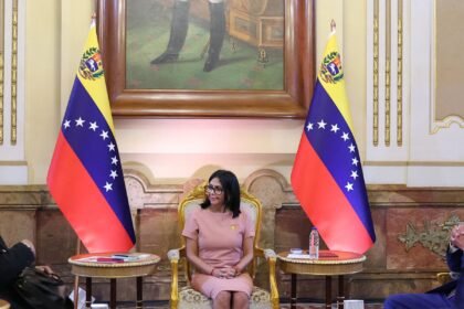 23dc-trump-venezuela-mlhb-mediumSquareAt3X