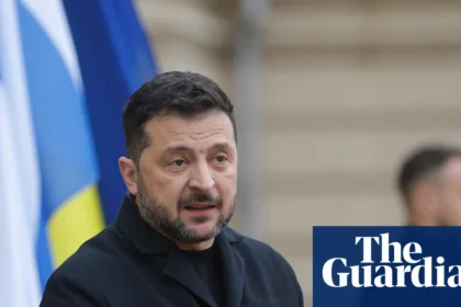 3672