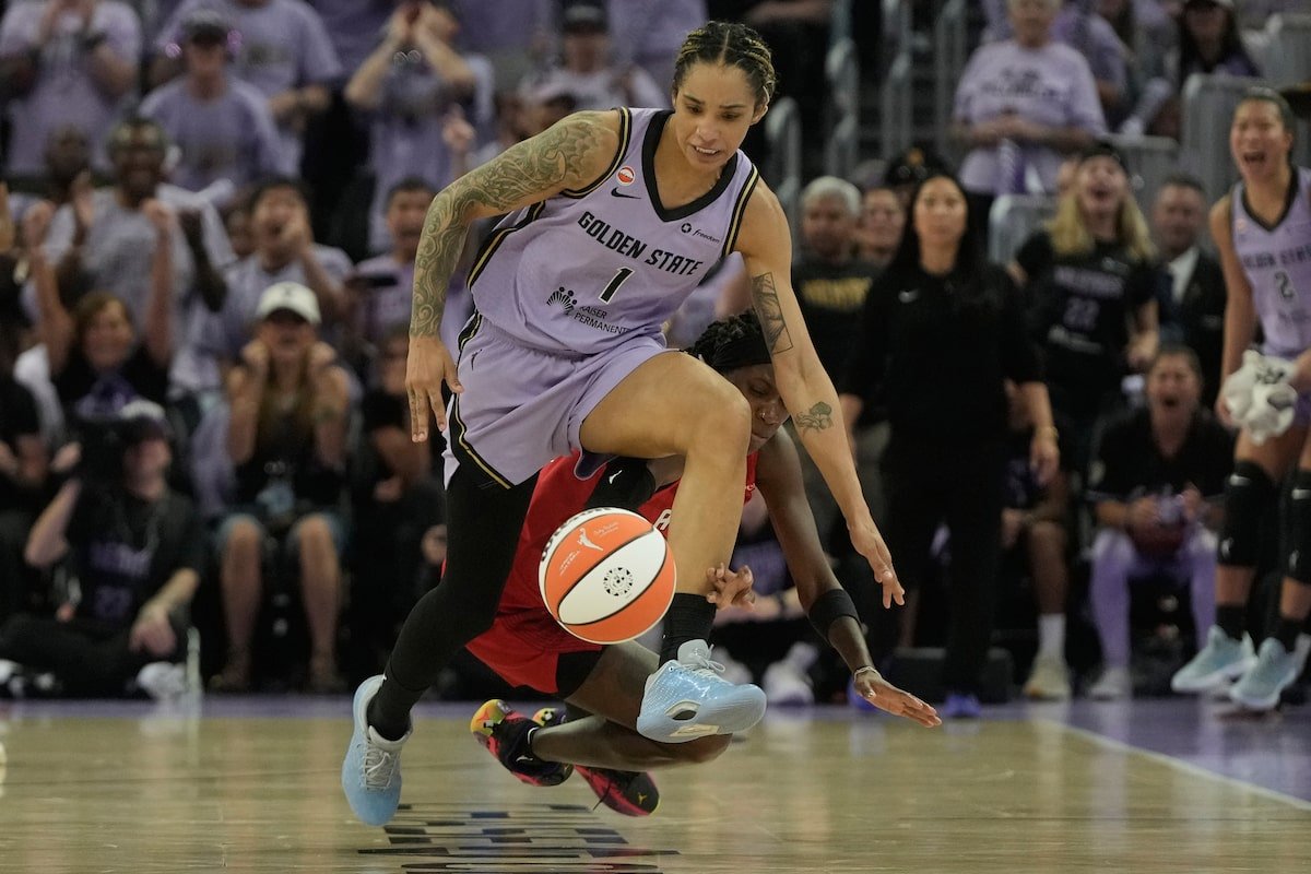 Valkyries Weather Injury Scare in Closing Stages