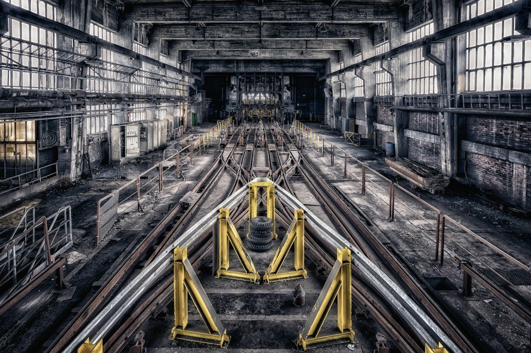 Industry Shuts In Platforms and Evacuates Staff